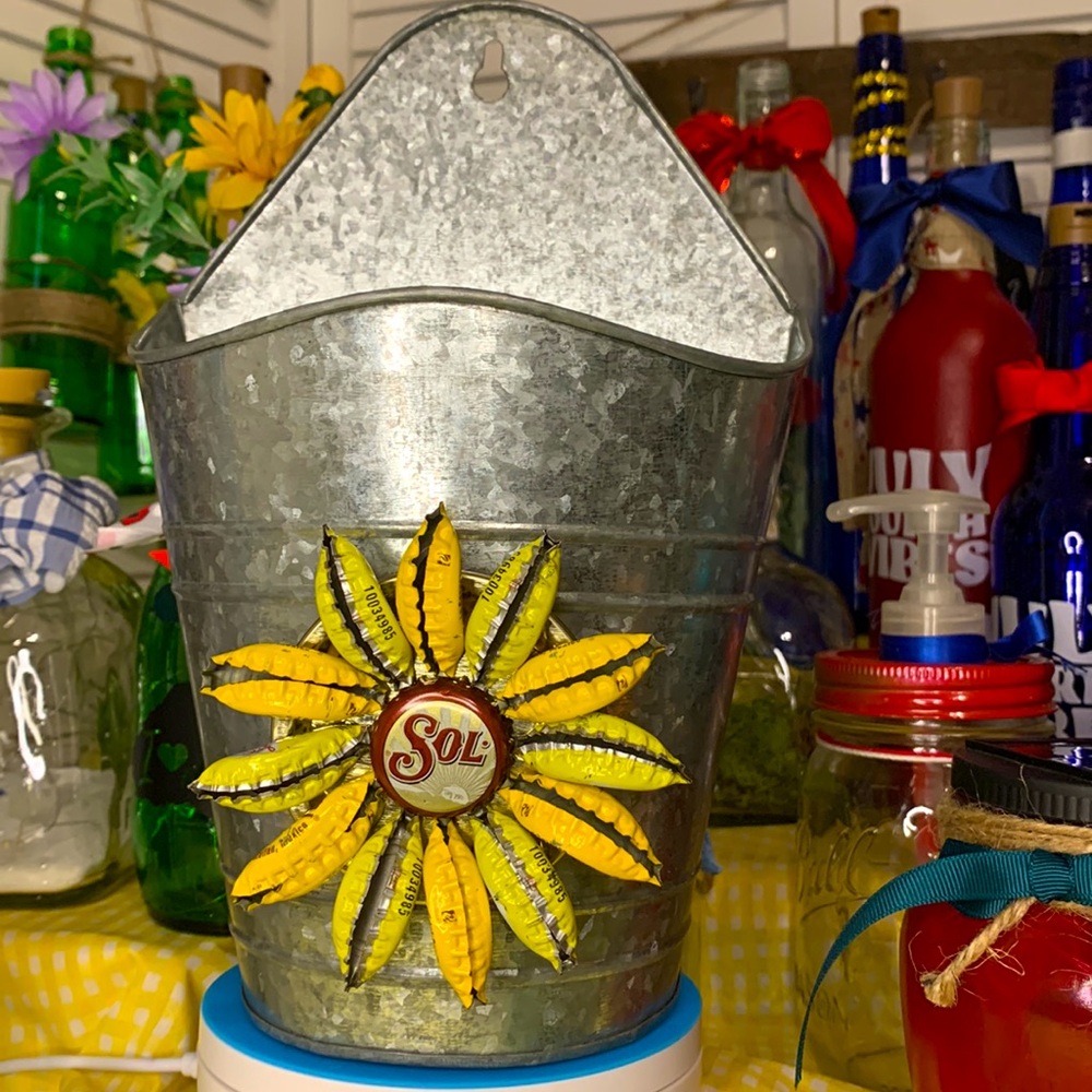 Hand Crafted-Yellow and Burgundy  Bottle Cap metal art Flower magnet